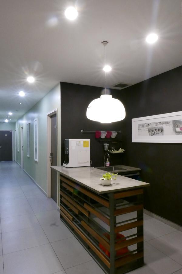 Country Inn Kulai Extérieur photo